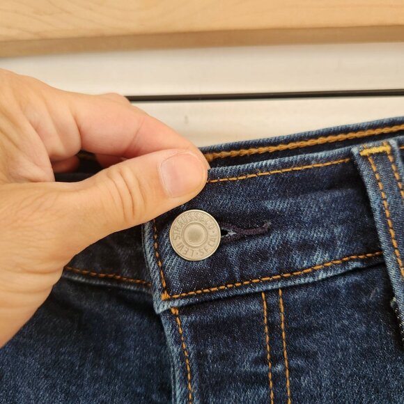 Levi's Ribcage Straight Ankle Jeans Dark Wash Denim Distressed Women's 29 - Picture 6 of 11